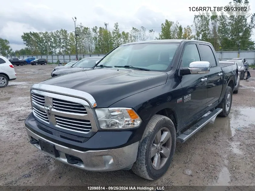 1C6RR7LT8FS693982 2015 Ram 1500 Slt