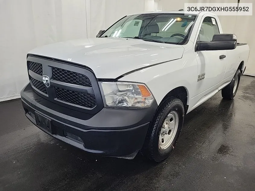 2017 Ram 1500 St VIN: 3C6JR7DGXHG555952 Lot: 40715578