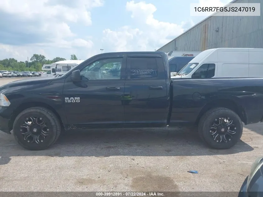 2018 Ram 1500 Express Quad Cab 4X4 6'4 Box VIN: 1C6RR7FG5JS247019 Lot: 39912891