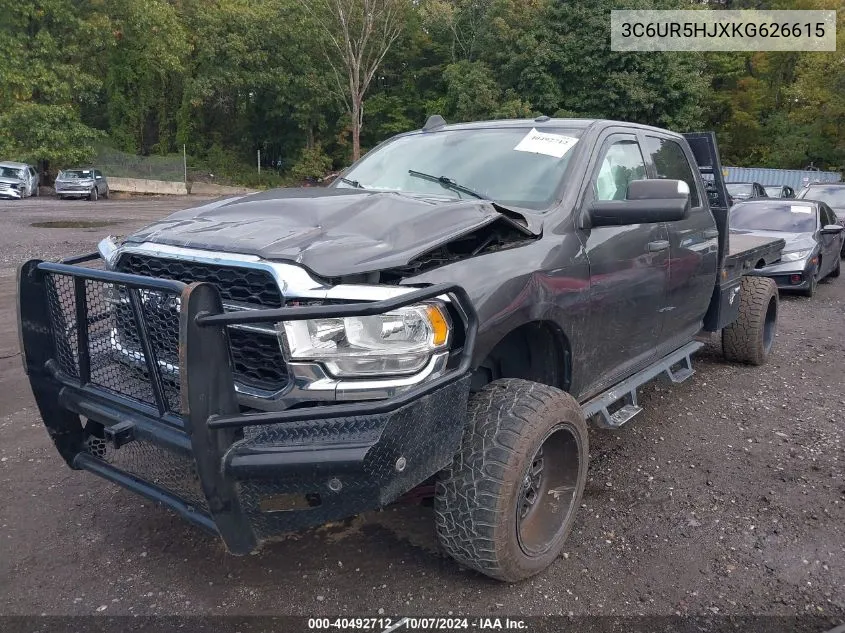 2019 Ram 2500 Tradesman 4X4 8' Box VIN: 3C6UR5HJXKG626615 Lot: 40492712