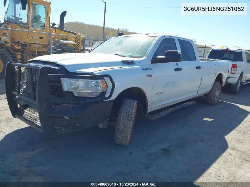 2022 Ram 2500 Tradesman 4X4 8' Box VIN: 3C6UR5HJ6NG251052 Lot: 40669610