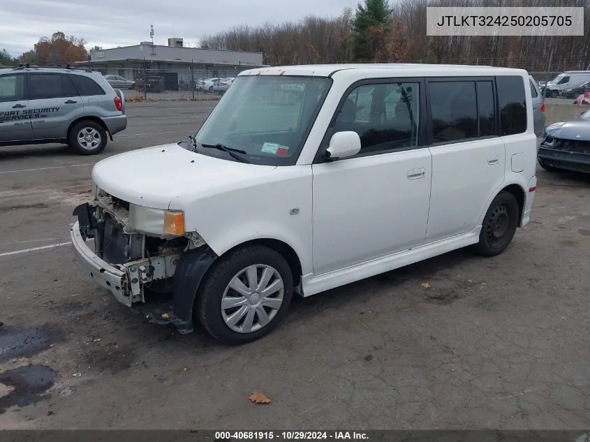 2005 Scion Xb VIN: JTLKT324250205705 Lot: 40681915