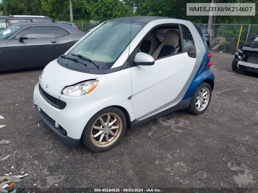 2009 Smart Fortwo Brabus/Passion/Pure VIN: WMEEJ31X69K214607 Lot: 40244828