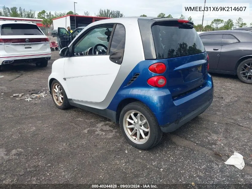 2009 Smart Fortwo Brabus/Passion/Pure VIN: WMEEJ31X69K214607 Lot: 40244828