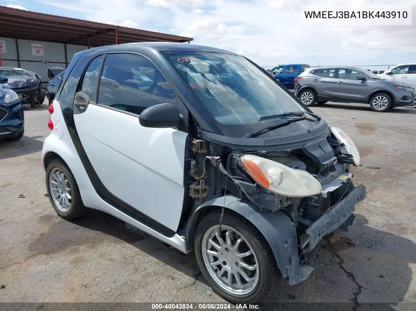 2011 Smart Fortwo Passion/Pure VIN: WMEEJ3BA1BK443910 Lot: 40043834