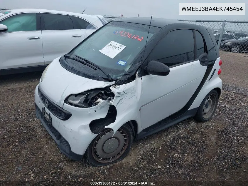 2014 Smart Fortwo Passion/Pure VIN: WMEEJ3BA4EK745454 Lot: 39306172