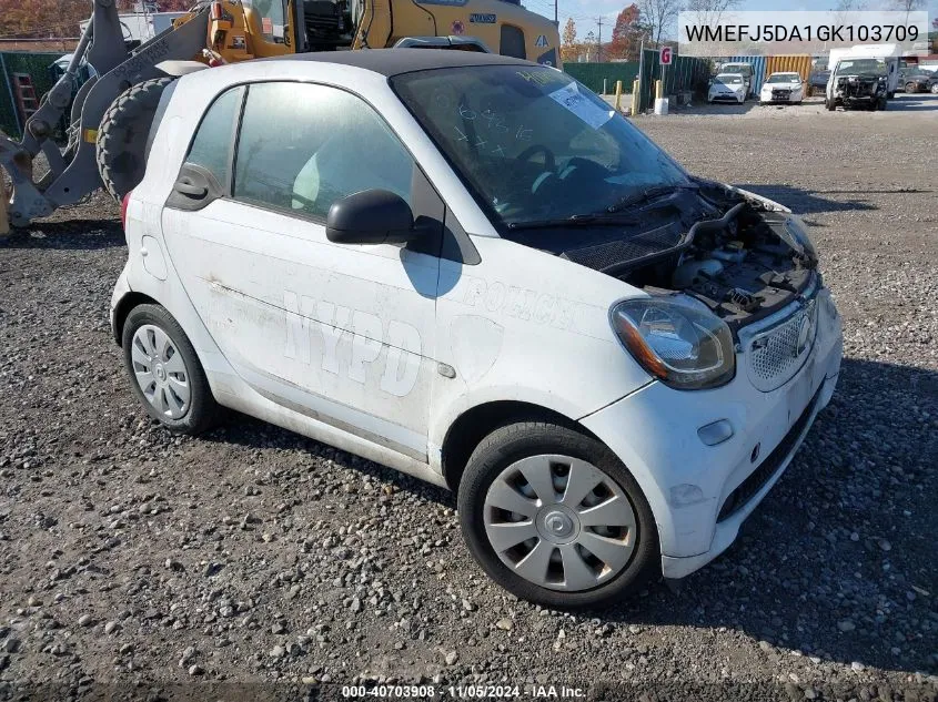 2016 Smart Fortwo VIN: WMEFJ5DA1GK103709 Lot: 40703908