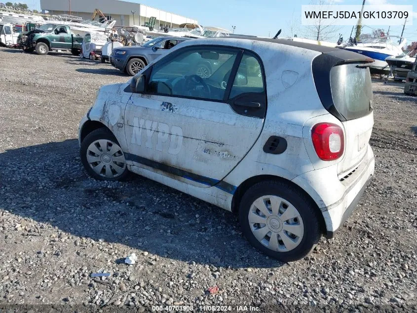 2016 Smart Fortwo VIN: WMEFJ5DA1GK103709 Lot: 40703908