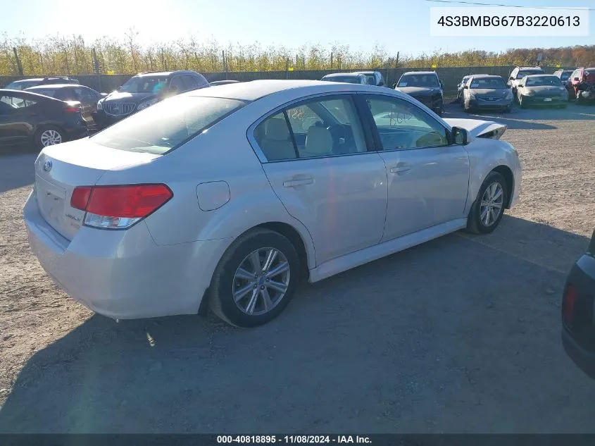 2011 Subaru Legacy 2.5I Premium VIN: 4S3BMBG67B3220613 Lot: 40818895