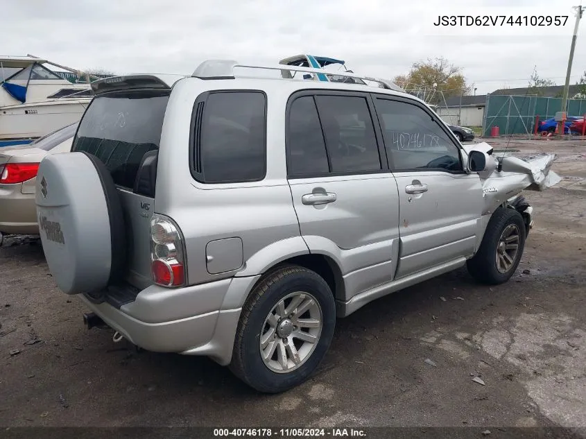 2004 Suzuki Grand Vitara Ex/Lx VIN: JS3TD62V744102957 Lot: 40746178