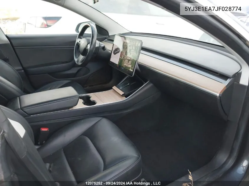 5YJ3E1EA7JF028774 2018 Tesla Model 3 Long Range/Mid Range