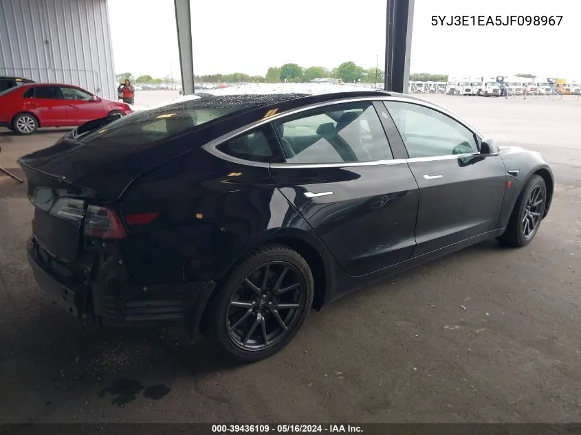 2018 Tesla Model 3 Long Range/Mid Range VIN: 5YJ3E1EA5JF098967 Lot: 39436109