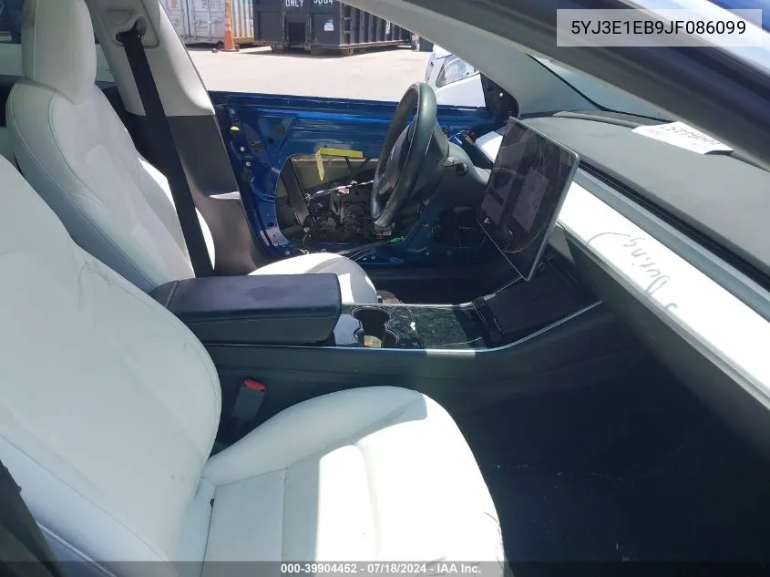 5YJ3E1EB9JF086099 2018 Tesla Model 3 Long Range/Performance