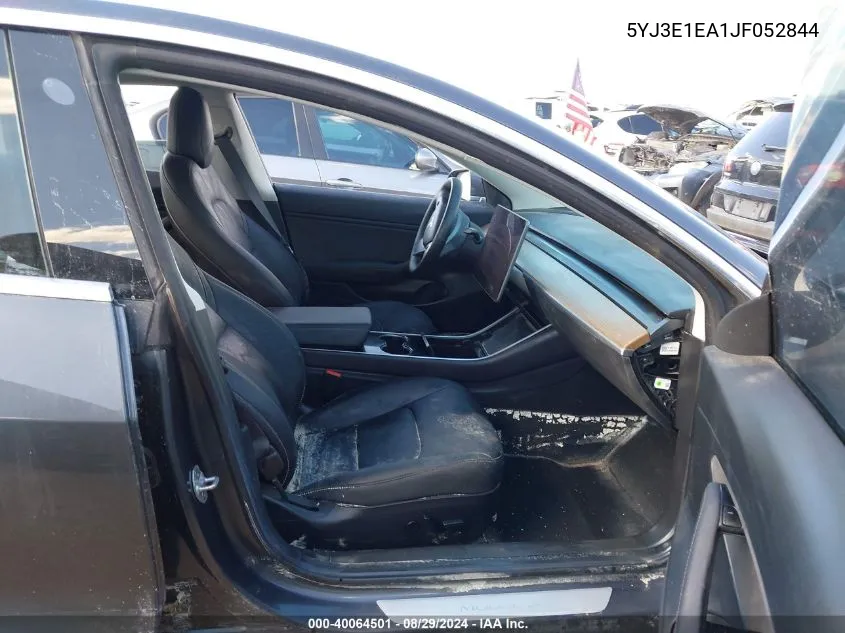 5YJ3E1EA1JF052844 2018 Tesla Model 3