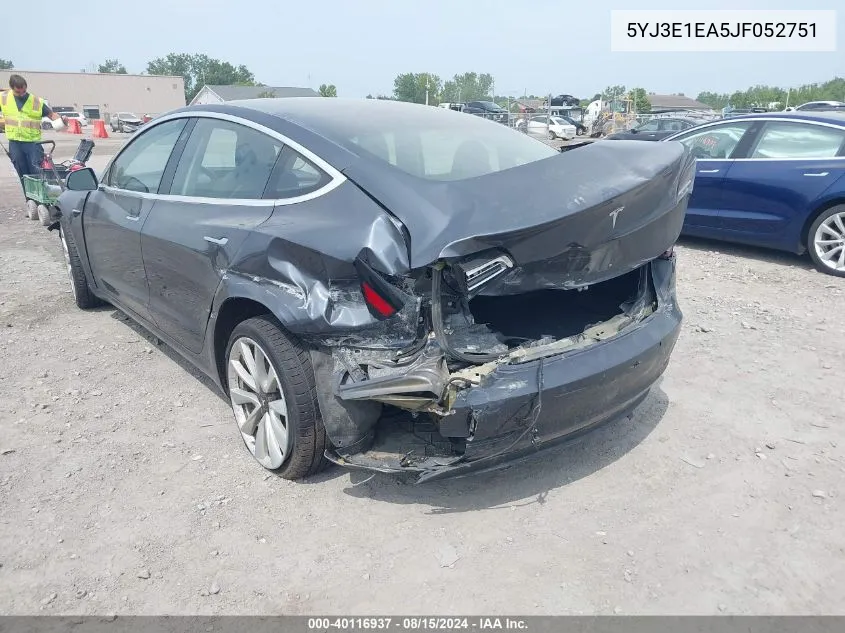 5YJ3E1EA5JF052751 2018 Tesla Model 3 Long Range/Mid Range