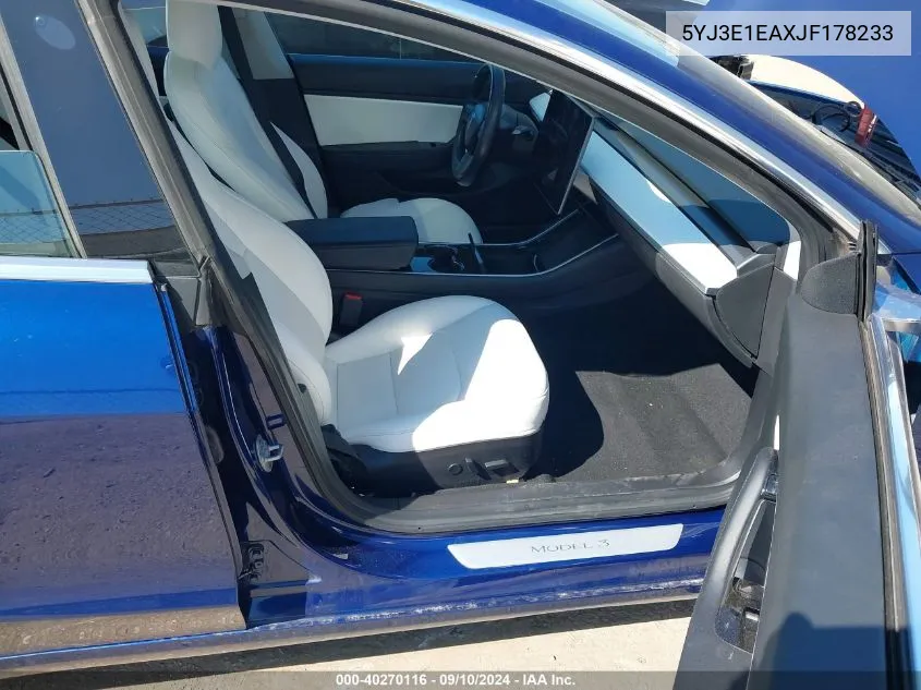 5YJ3E1EAXJF178233 2018 Tesla Model 3 Long Range/Mid Range