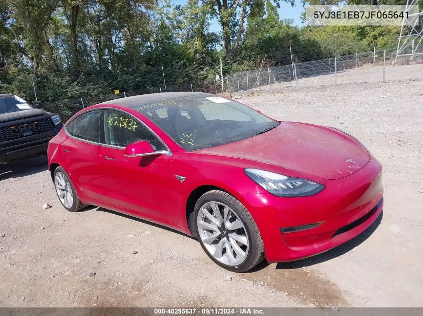 5YJ3E1EB7JF065641 2018 Tesla Model 3 Long Range/Performance