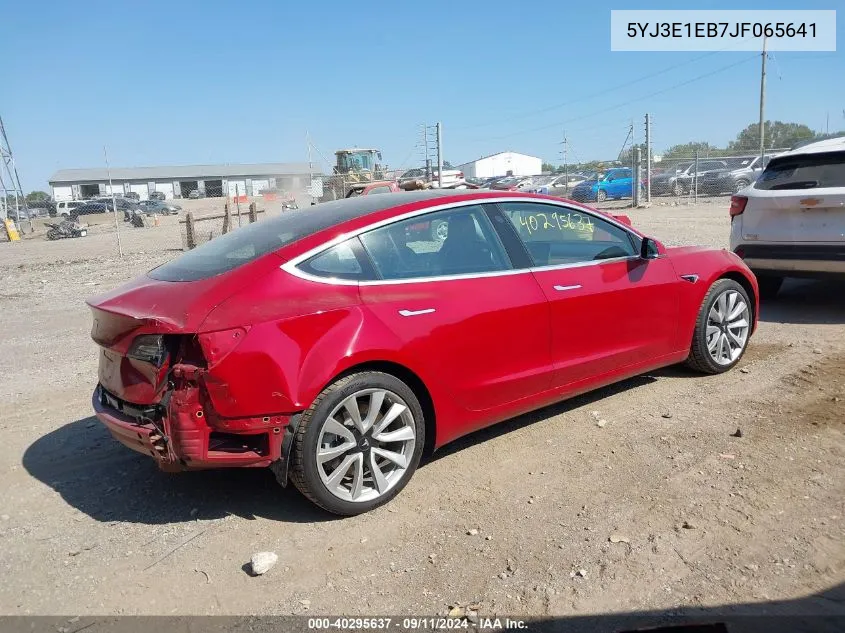 5YJ3E1EB7JF065641 2018 Tesla Model 3 Long Range/Performance