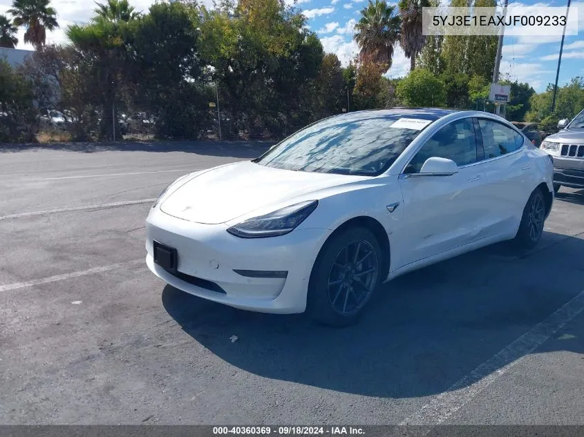 2018 Tesla Model 3 Long Range/Mid Range VIN: 5YJ3E1EAXJF009233 Lot: 40360369