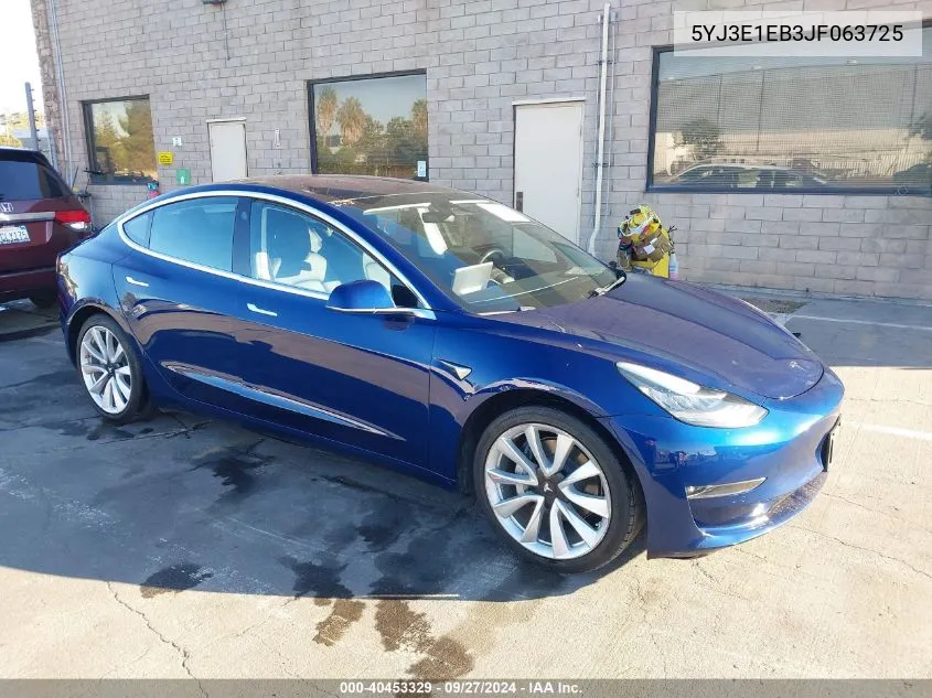 5YJ3E1EB3JF063725 2018 Tesla Model 3 Long Range/Performance