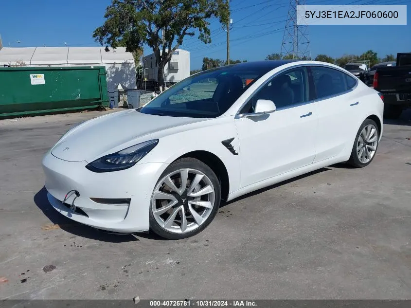 2018 Tesla Model 3 Long Range/Mid Range VIN: 5YJ3E1EA2JF060600 Lot: 40725781