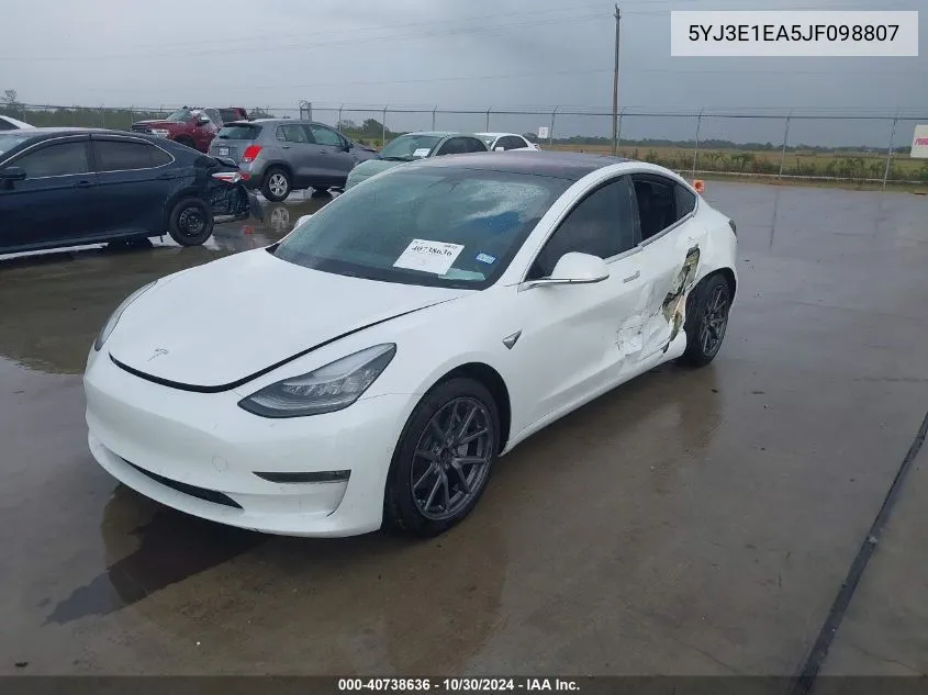 2018 Tesla Model 3 Long Range/Mid Range VIN: 5YJ3E1EA5JF098807 Lot: 40738636