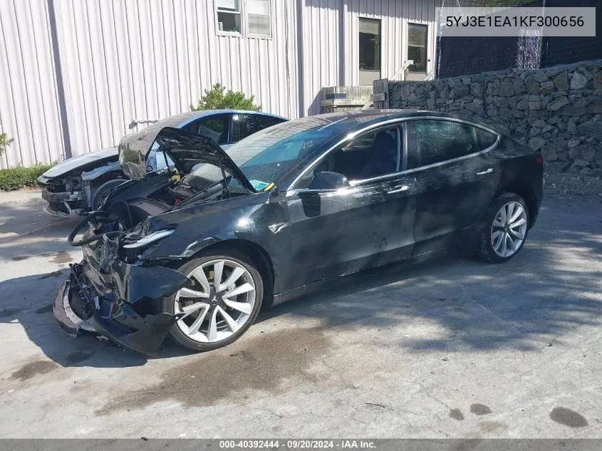 2019 Tesla Model 3 Long Range/Mid Range/Standard Range/Standard Range Plus VIN: 5YJ3E1EA1KF300656 Lot: 40392444