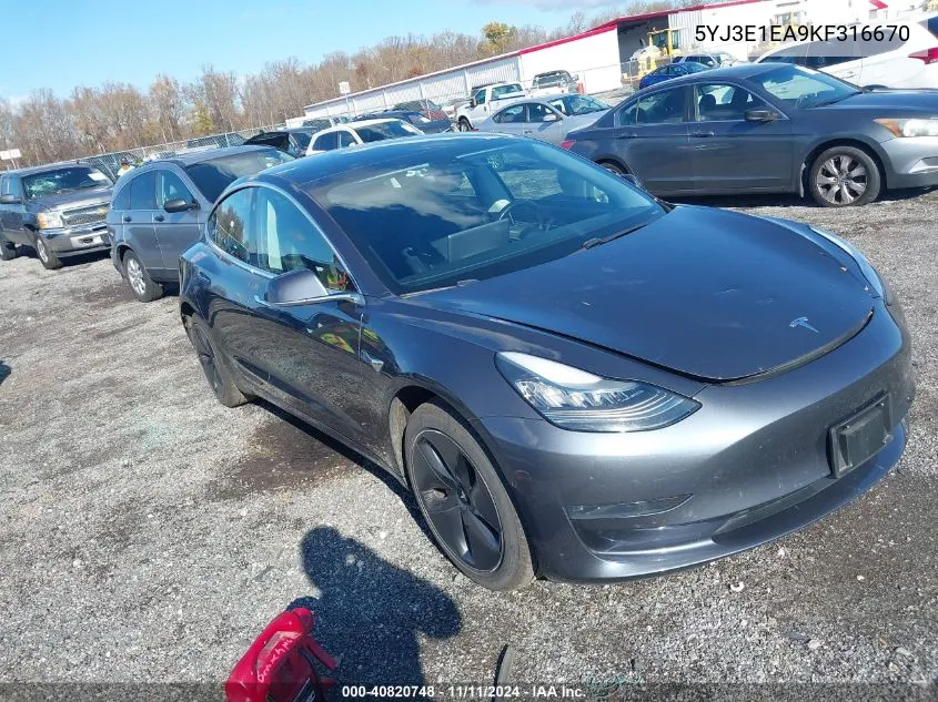 2019 Tesla Model 3 Long Range/Mid Range/Standard Range/Standard Range Plus VIN: 5YJ3E1EA9KF316670 Lot: 40820748