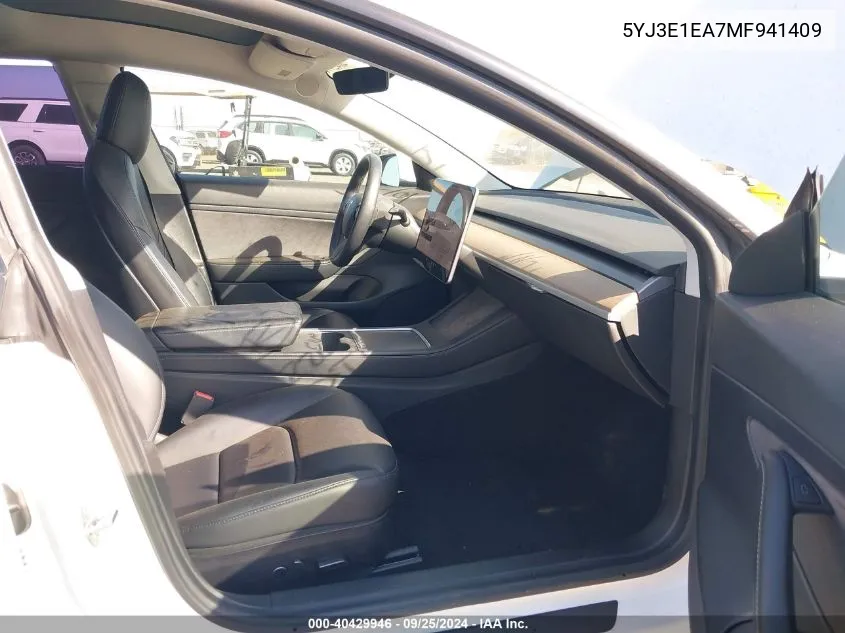 2021 Tesla Model 3 Standard Range Plus Rear-Wheel Drive VIN: 5YJ3E1EA7MF941409 Lot: 40429946