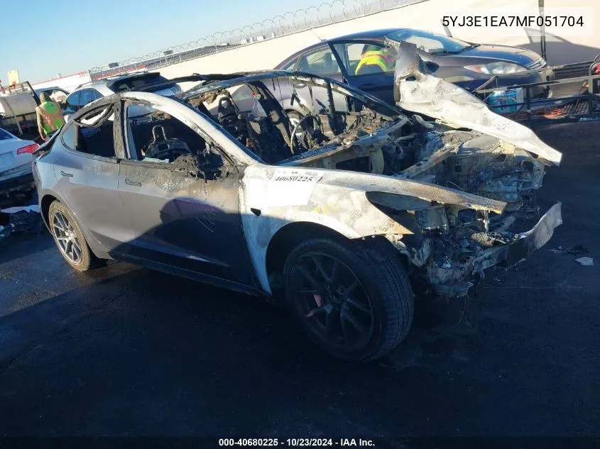 2021 Tesla Model 3 Standard Range Plus Rear-Wheel Drive VIN: 5YJ3E1EA7MF051704 Lot: 40680225