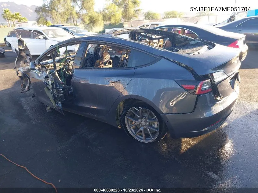 2021 Tesla Model 3 Standard Range Plus Rear-Wheel Drive VIN: 5YJ3E1EA7MF051704 Lot: 40680225