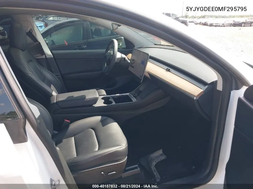 5YJYGDEE0MF295795 2021 Tesla Model Y