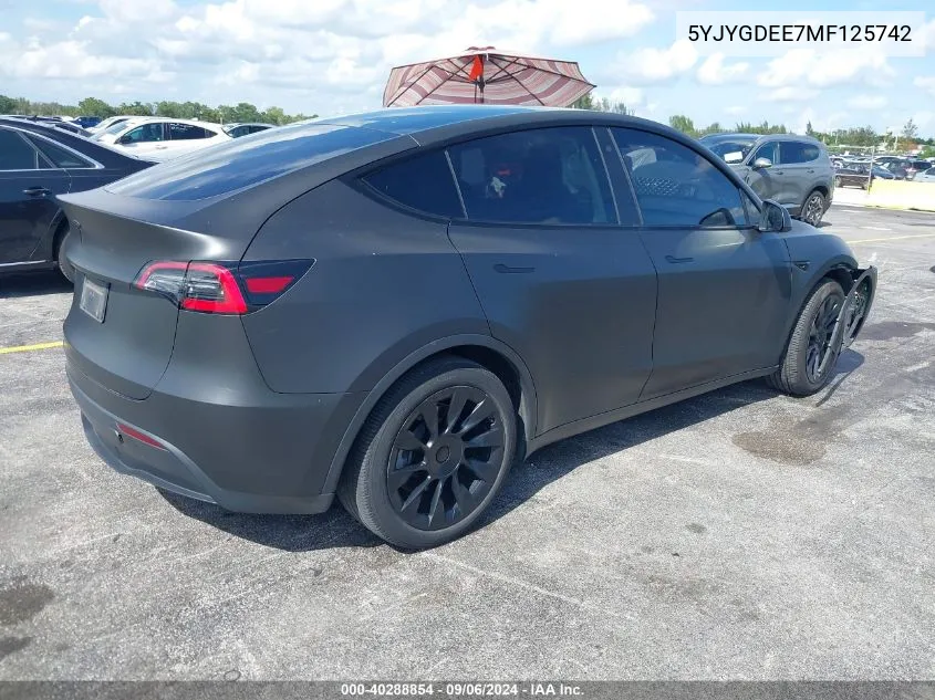 2021 Tesla Model Y Long Range Dual Motor All-Wheel Drive VIN: 5YJYGDEE7MF125742 Lot: 40288854