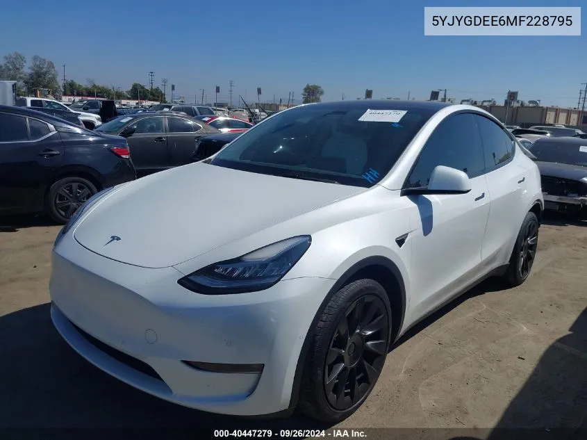 2021 Tesla Model Y Long Range Dual Motor All-Wheel Drive VIN: 5YJYGDEE6MF228795 Lot: 40447279