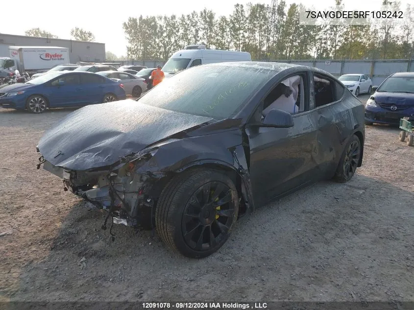 7SAYGDEE5RF105242 2024 Tesla Model Y