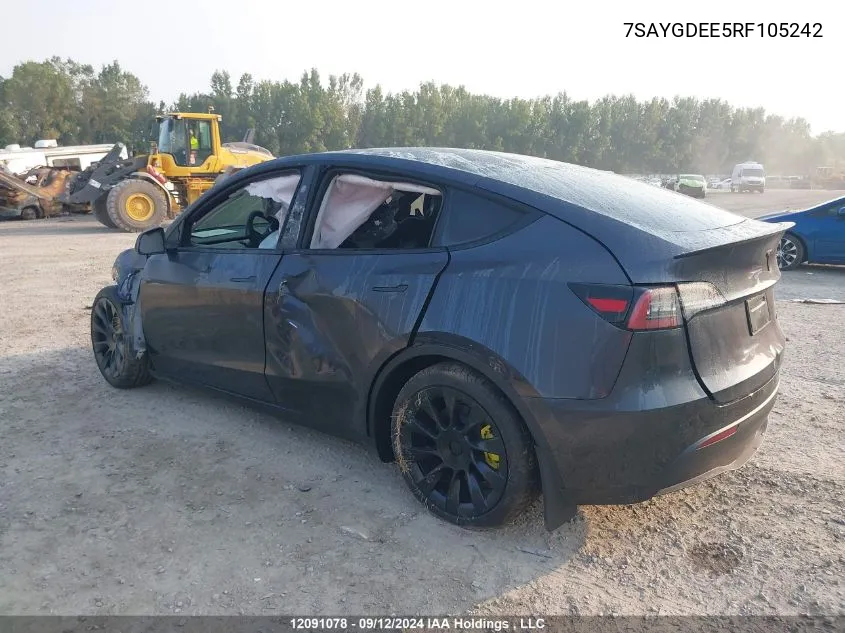 7SAYGDEE5RF105242 2024 Tesla Model Y