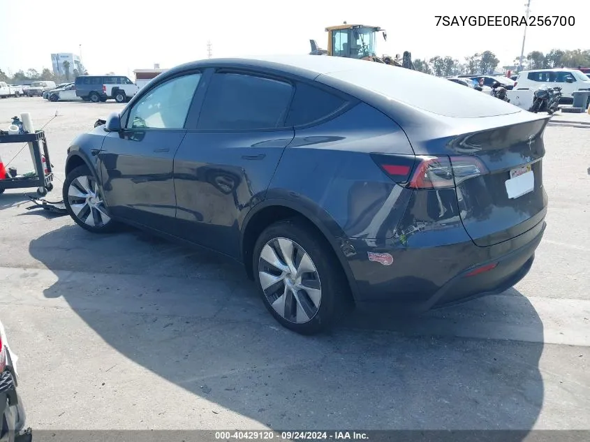 7SAYGDEE0RA256700 2024 Tesla Model Y