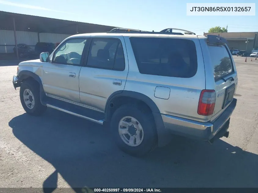 1999 Toyota 4Runner Sr5 V6 VIN: JT3GN86R5X0132657 Lot: 40250997