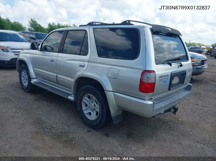 1999 Toyota 4Runner Limited V6 VIN: JT3GN87R9X0132837 Lot: 40378221