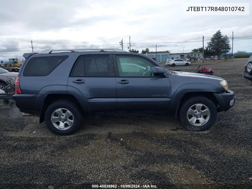 2004 Toyota 4Runner Limited V8 VIN: JTEBT17R848010742 Lot: 40538962