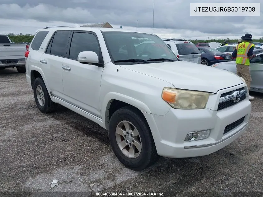 2011 Toyota 4Runner Sr5/Limited VIN: JTEZU5JR6B5019708 Lot: 40538454