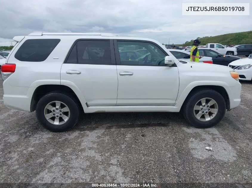 2011 Toyota 4Runner Sr5/Limited VIN: JTEZU5JR6B5019708 Lot: 40538454