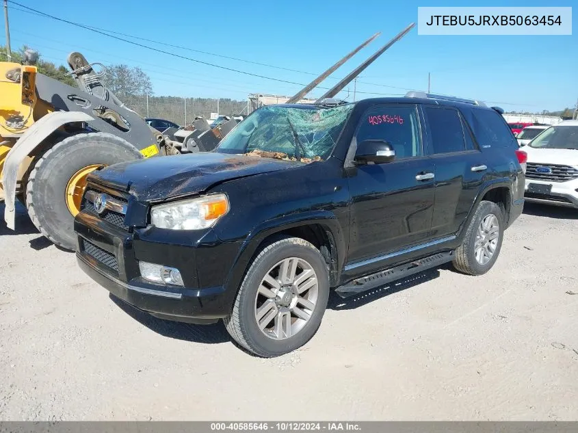 2011 Toyota 4Runner Sr5/Limited/Trail VIN: JTEBU5JRXB5063454 Lot: 40585646