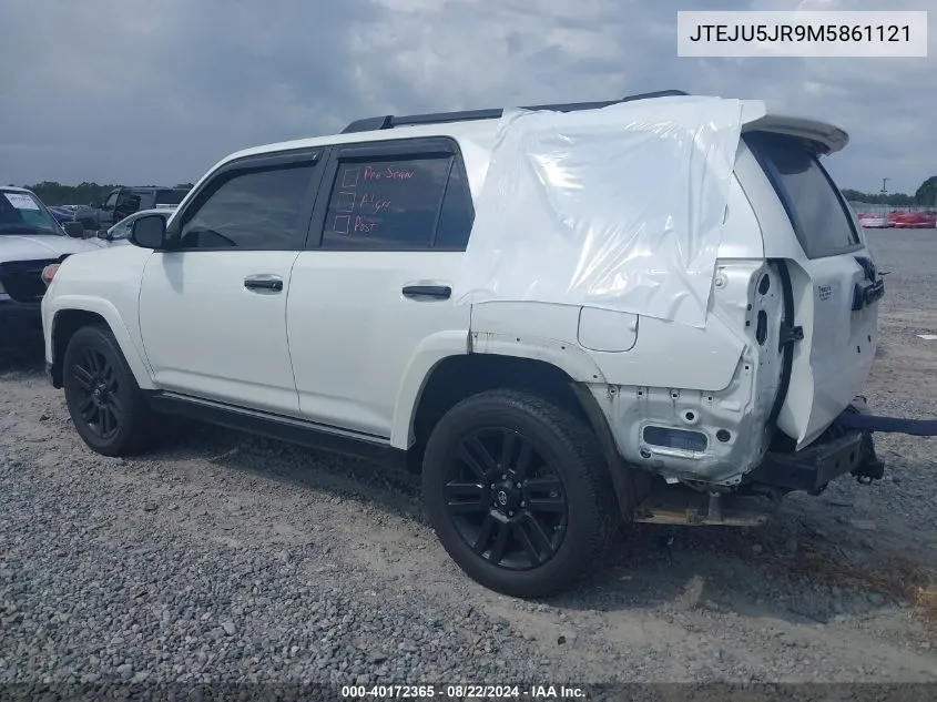 2021 Toyota 4Runner Nightshade Special Edition VIN: JTEJU5JR9M5861121 Lot: 40172365