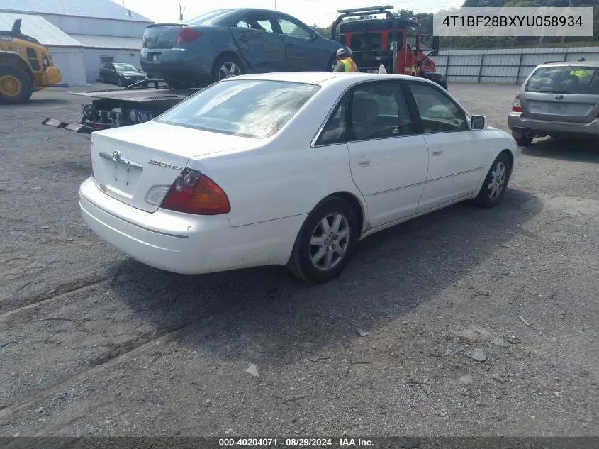 2000 Toyota Avalon Xls VIN: 4T1BF28BXYU058934 Lot: 40204071