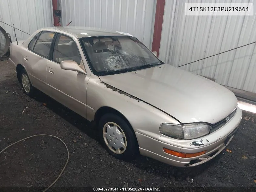 1993 Toyota Camry Le VIN: 4T1SK12E3PU219664 Lot: 40773541