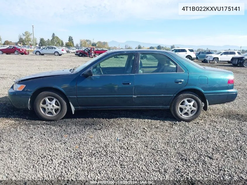 4T1BG22KXVU175141 1997 Toyota Camry Xle