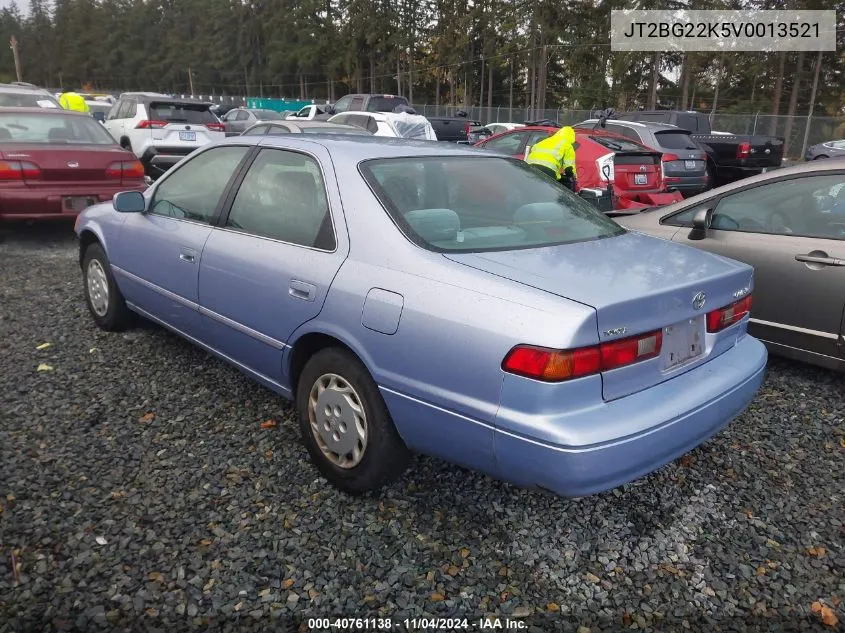 1997 Toyota Camry Le VIN: JT2BG22K5V0013521 Lot: 40761138