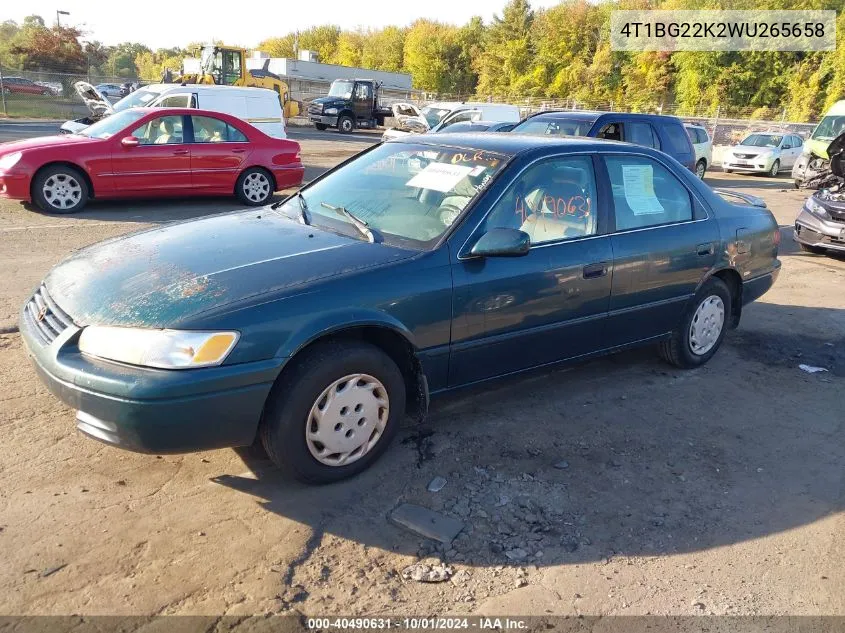 1998 Toyota Camry Le VIN: 4T1BG22K2WU265658 Lot: 40490631