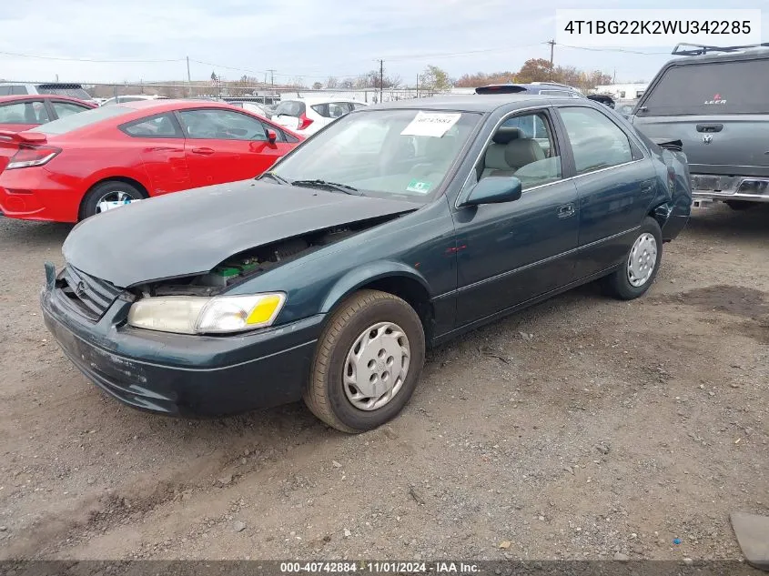 1998 Toyota Camry Le VIN: 4T1BG22K2WU342285 Lot: 40742884